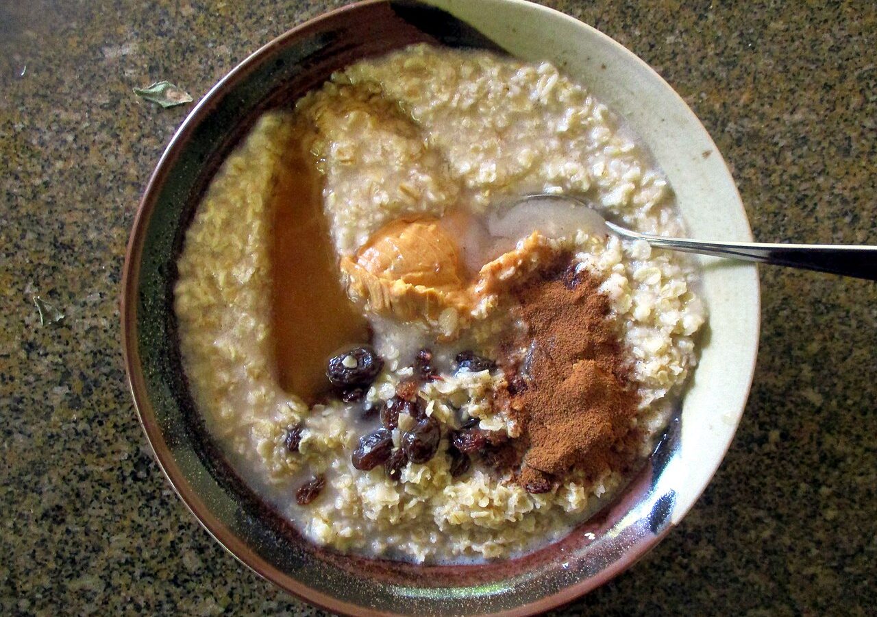 Oats Three Ways: Rolled, Steel-Cut and Instant Compared