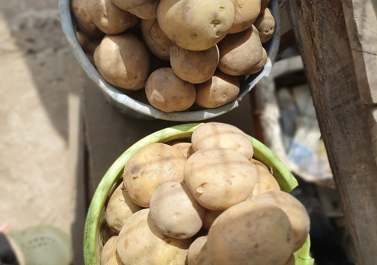 Storing Root Vegetables in a Cool Cupboard Instead of the Fridge